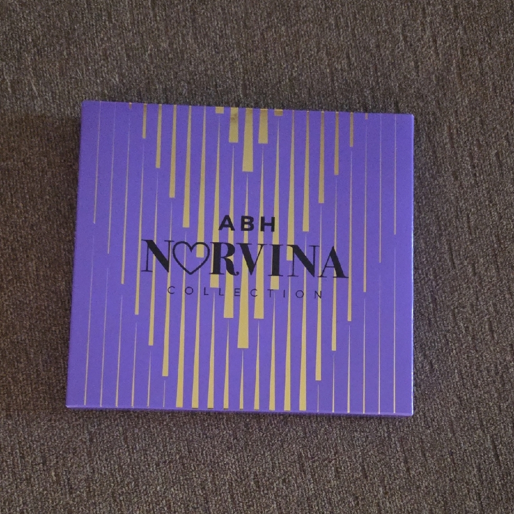 ABH Norvina Collection Palette